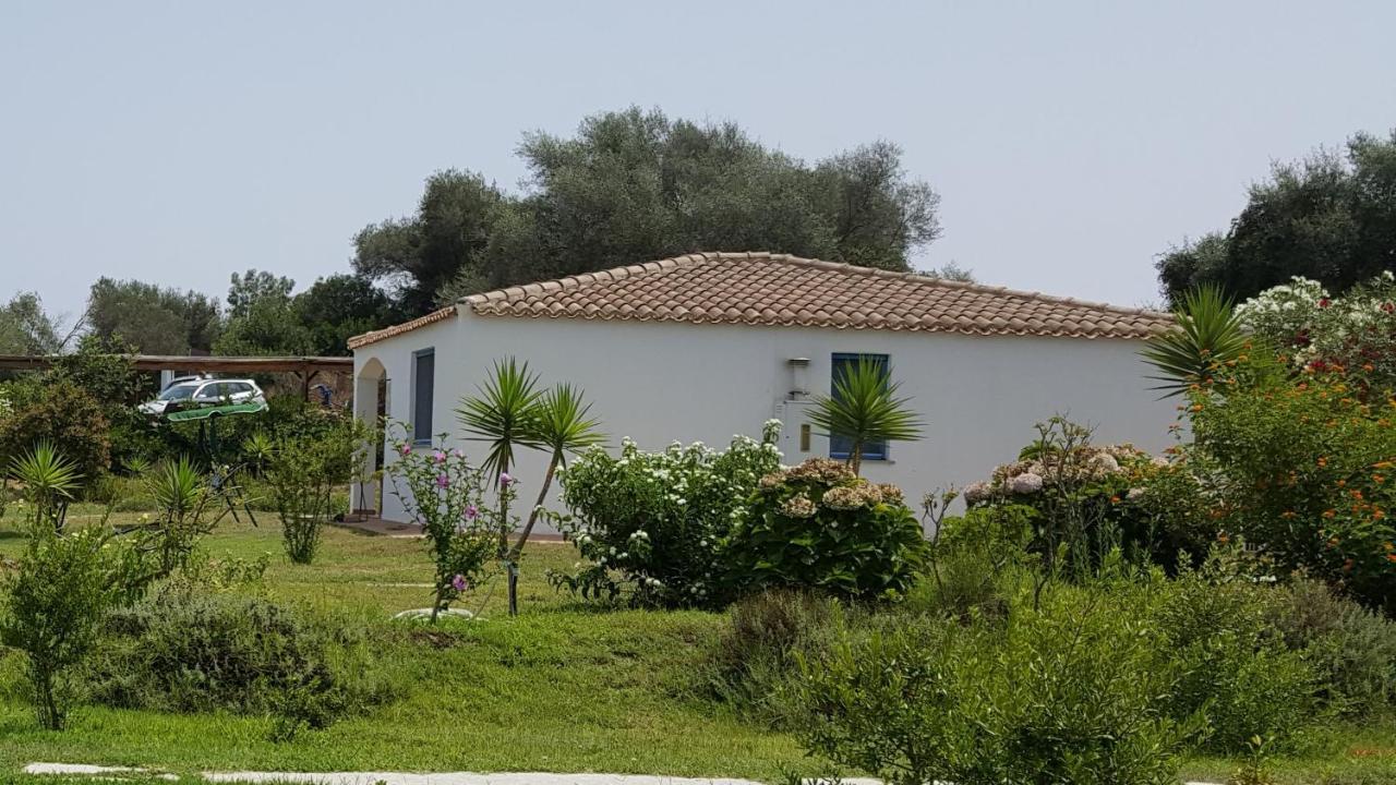 Hotel Baia Cea Bari Sardo Buitenkant foto