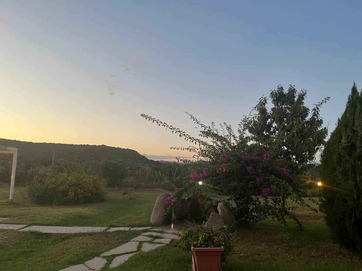 Hotel Baia Cea Bari Sardo Buitenkant foto