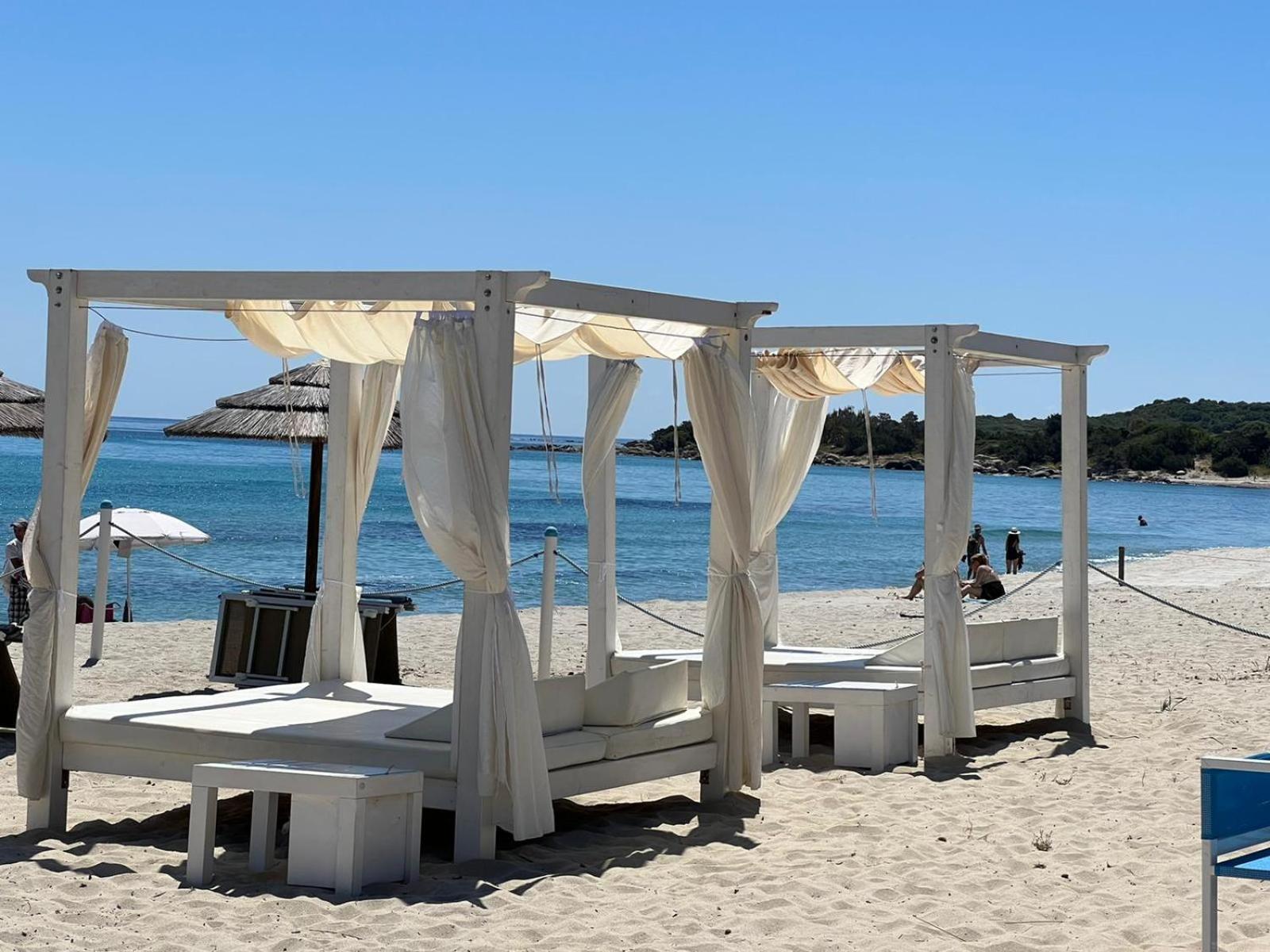 Hotel Baia Cea Bari Sardo Buitenkant foto