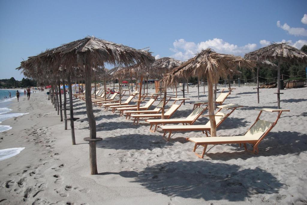 Hotel Baia Cea Bari Sardo Buitenkant foto
