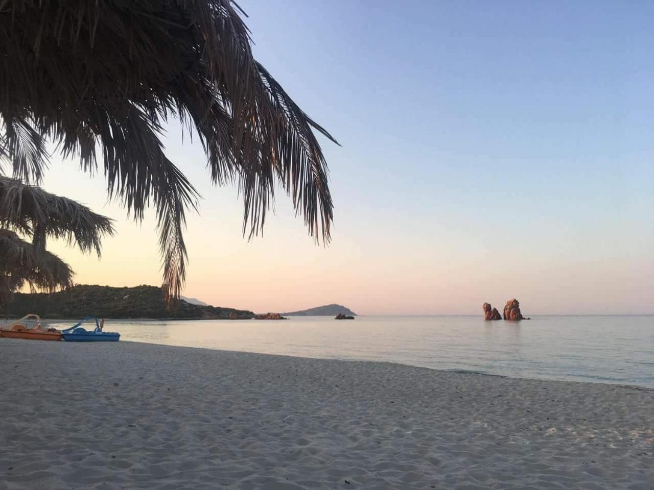 Hotel Baia Cea Bari Sardo Buitenkant foto